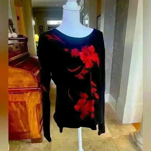 Cathy Daniel ladies Large sweater. Very good condition. Long sleeve super soft - Picture 4 of 6